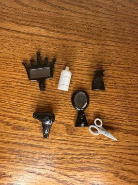 Bratz Doll Lot Makeup Mirror Hair Dryer Scissors Bottles Brush vintage